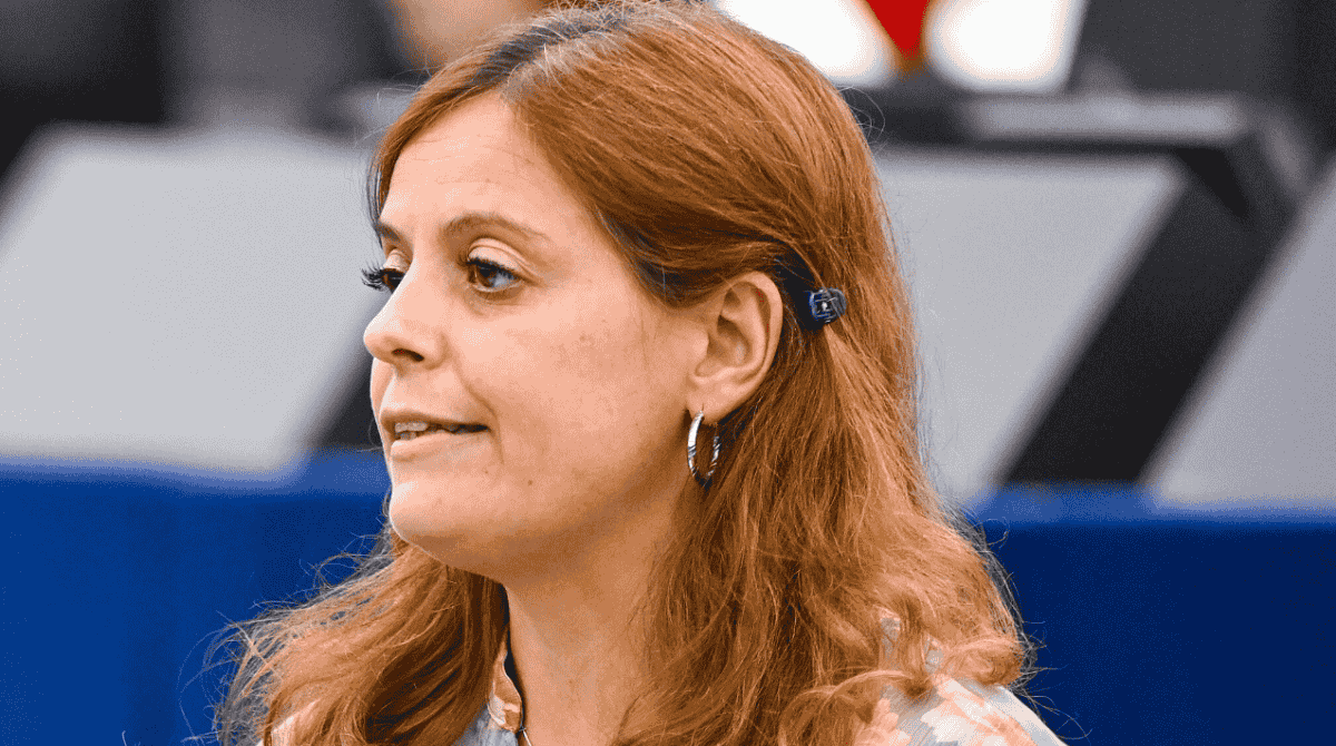 Frasi celebri di Ilaria Salis: le citazioni che spiegano chi è davvero l’eurodeputata che sfida Orbán