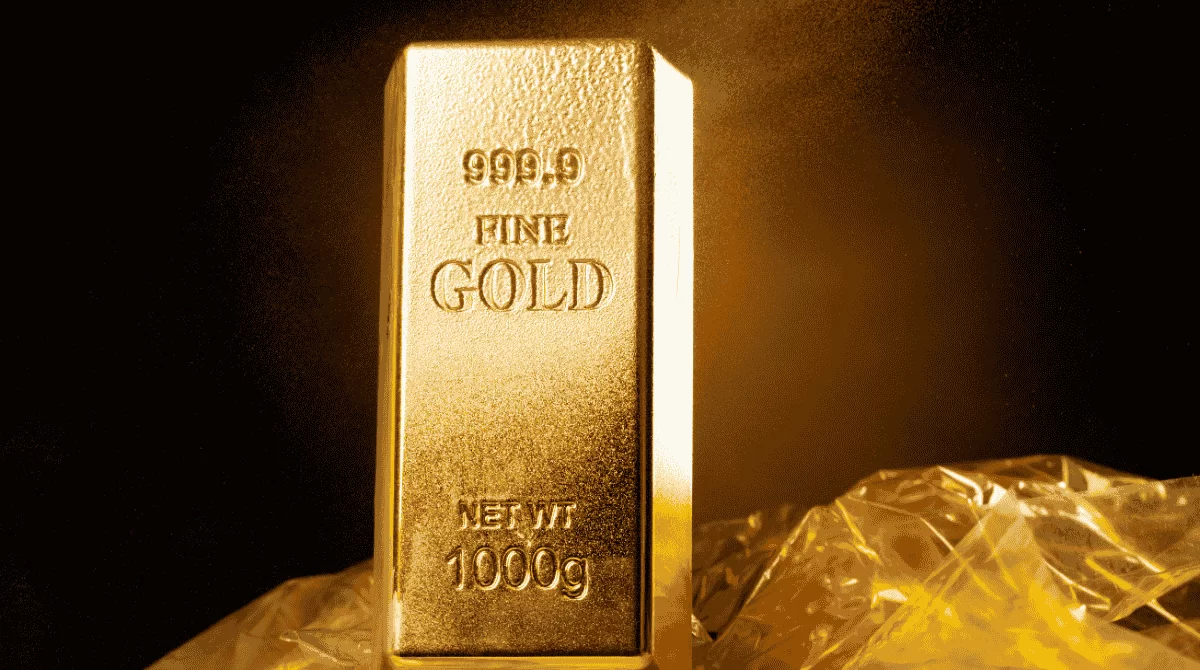 Quanto costa un lingotto d’oro: il prezzo reale, le paure, le illusioni e la verità che nessuno spiega mai
