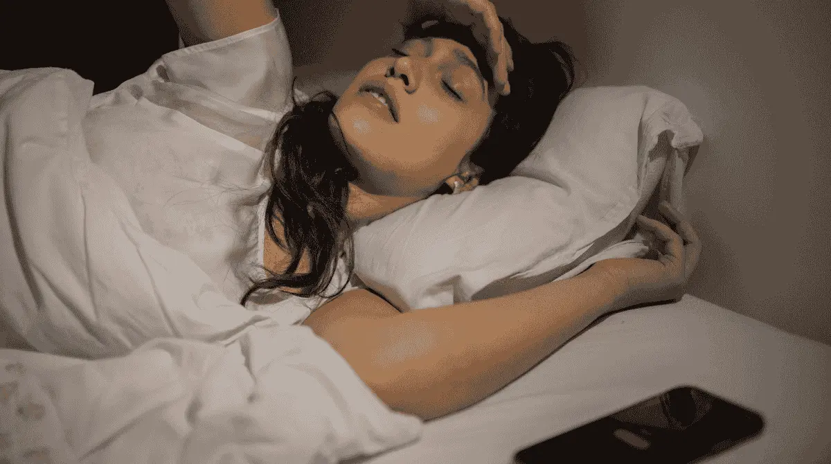 Perché ti svegli alle 3 di notte: il significato che non ti aspetti